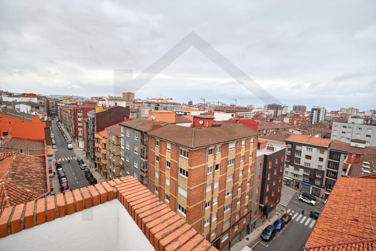 Espectacular Atico A Un Paso Del Centro De Gijon Bed & Breakfast Exterior photo